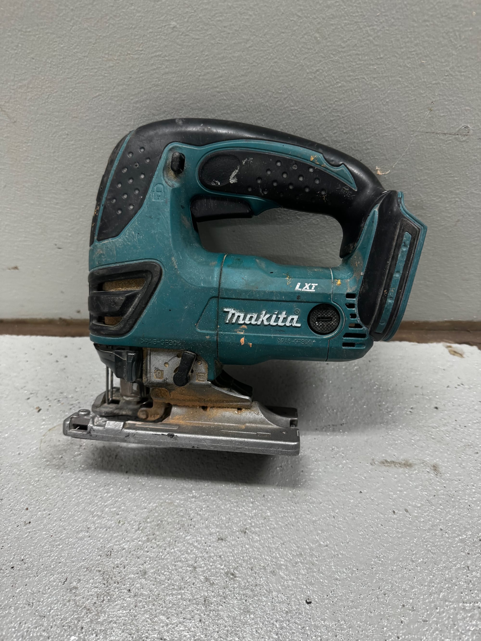 Makita Akkukuviosaha